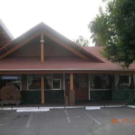 Parkside Inn เฟรสโน ภายนอก รูปภาพ