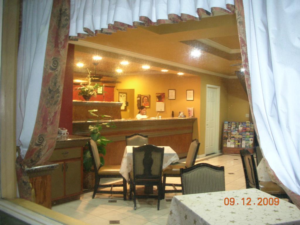 Parkside Inn เฟรสโน ภายนอก รูปภาพ